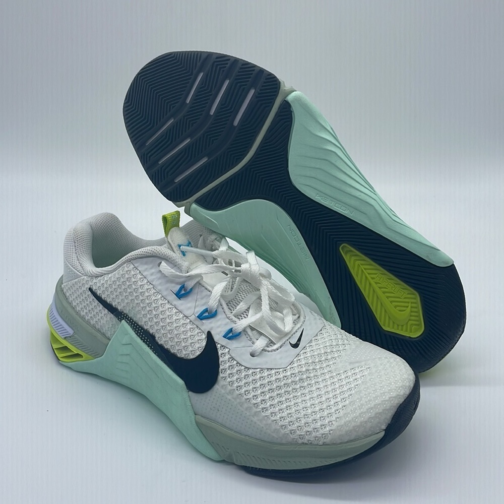 Nike Women’s Metcon 7 CZ8280-100 new with box new with box sea foam green - Picture 2 of 6